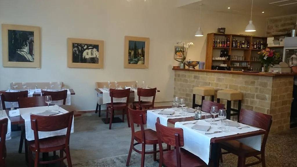 Carre Cardinal Bed & Breakfast Villeneuve-les-Avignon 0*,  France